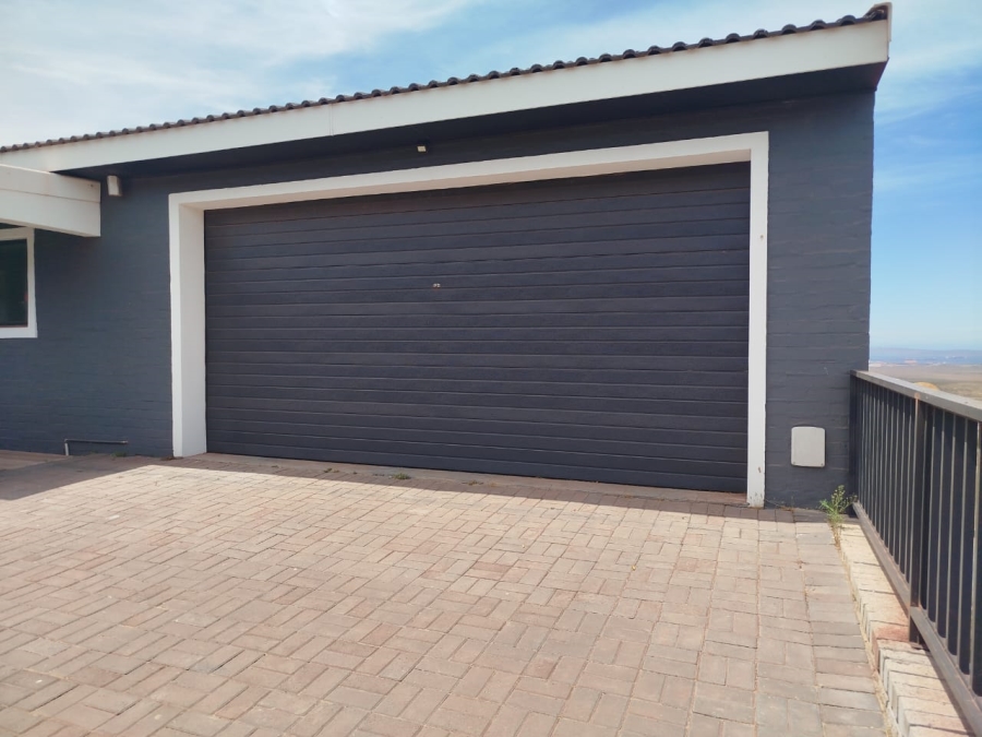2 Bedroom Property for Sale in Bayview Western Cape